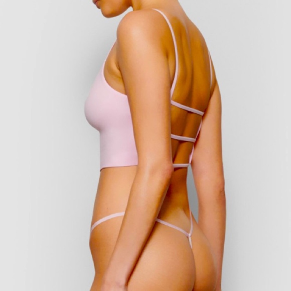 SKIMS Strappy Back Cami